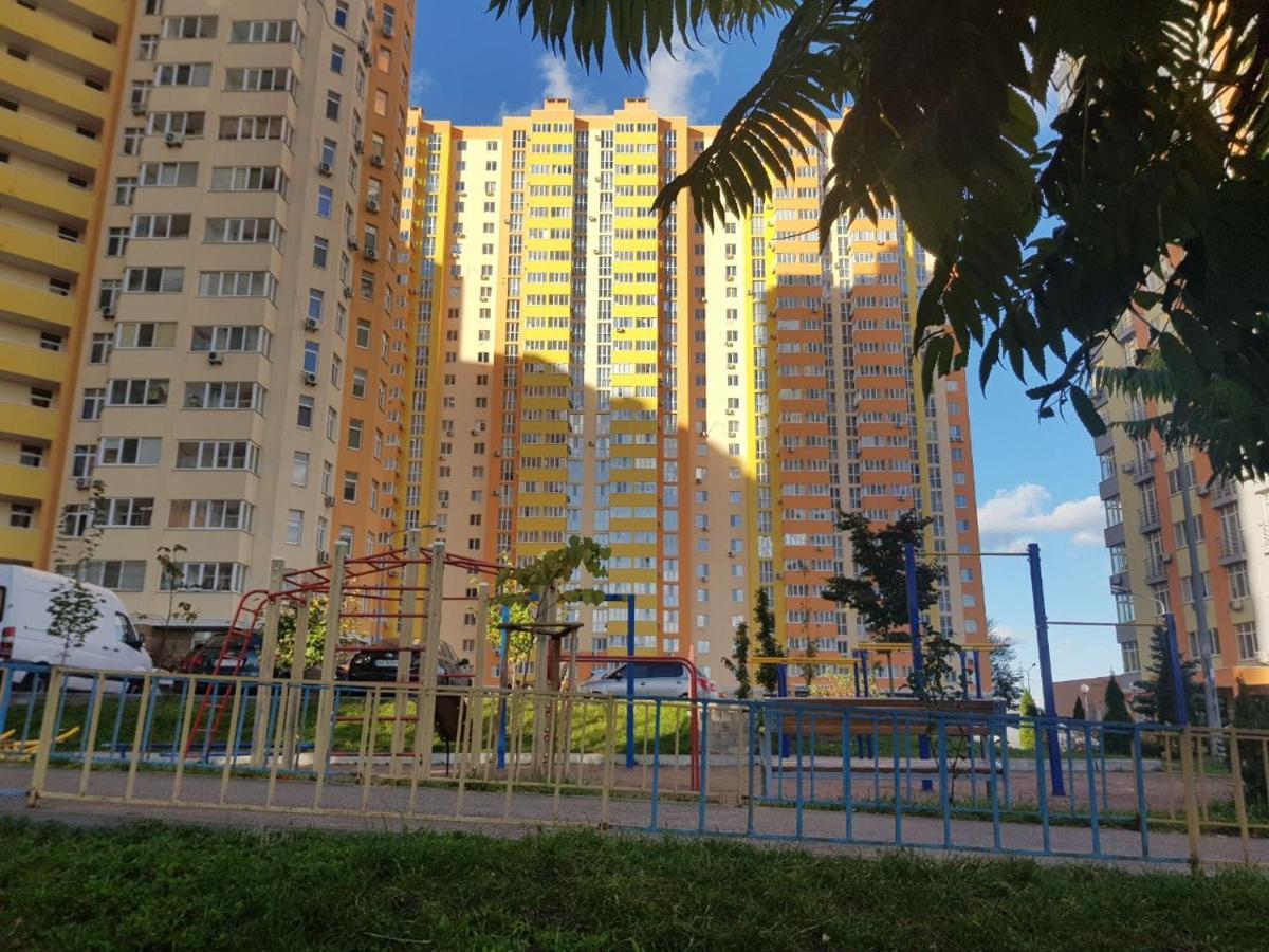 Очень красивая квартира на Оболони в ЖК Яскравий Киев Экстерьер фото